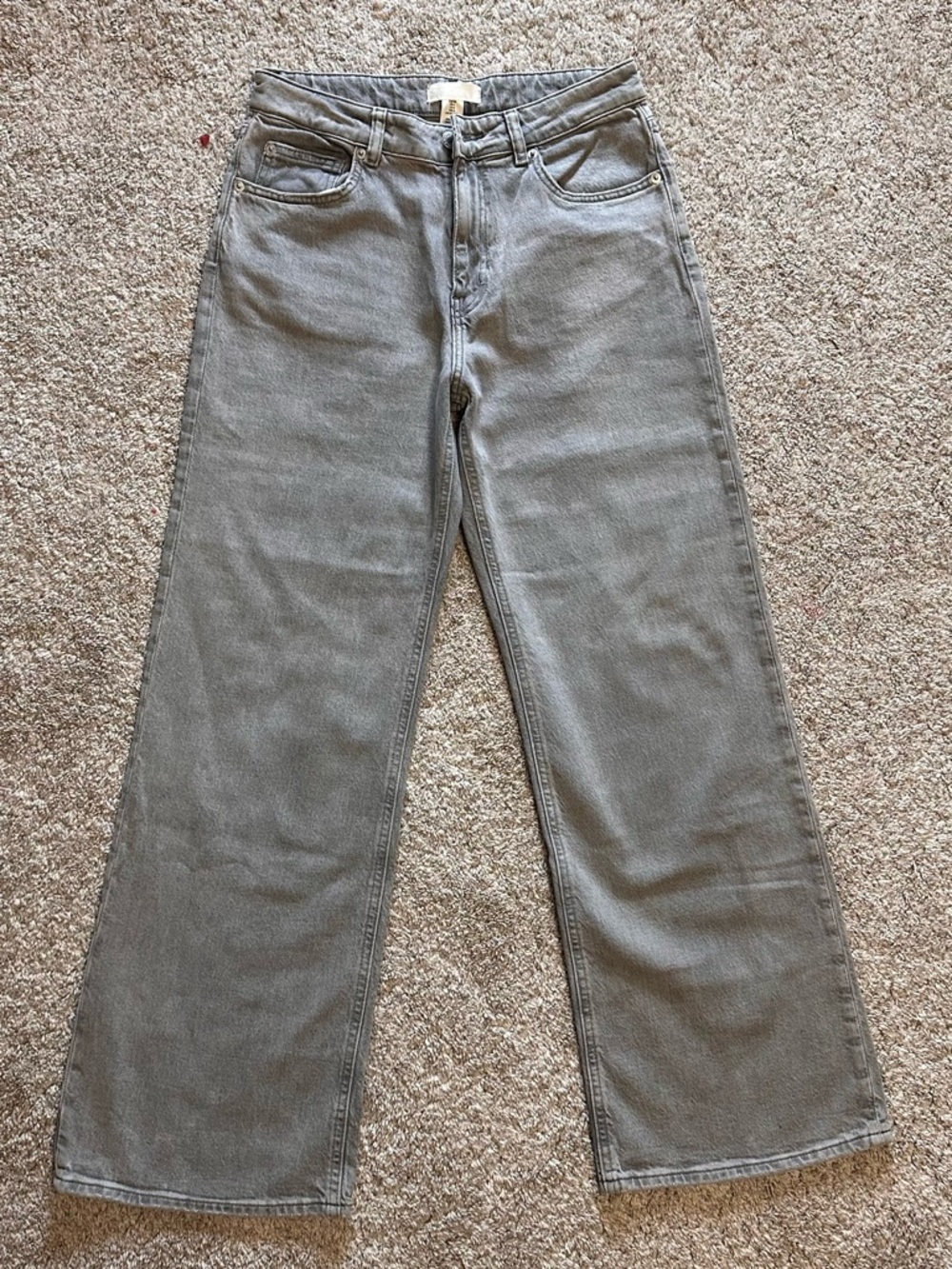 H&M Gray High Rise Straight/Wide Leg Jeans Size 6 NEW